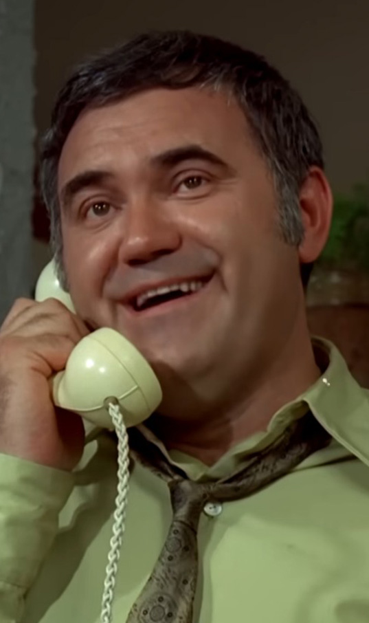 B.D. intră în acțiune