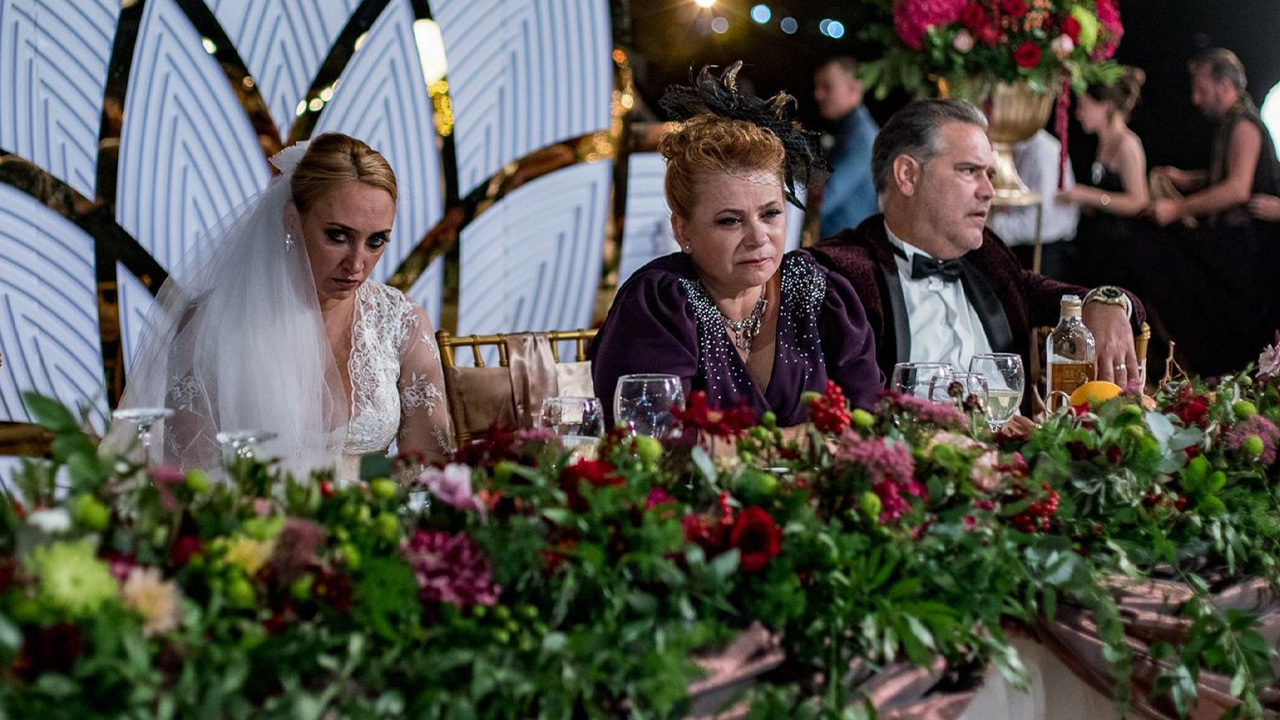 Nunți, botezuri, înmormântări